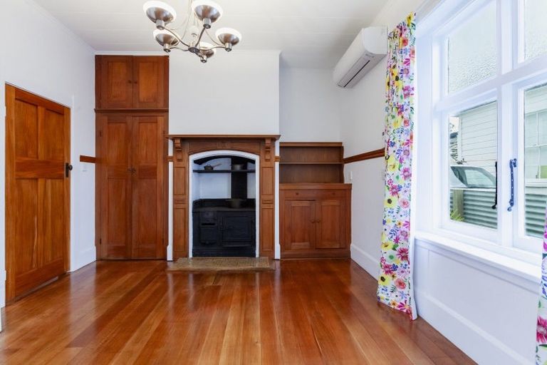 Photo of property in 1 Mcgrath Street, Napier South, Napier, 4110
