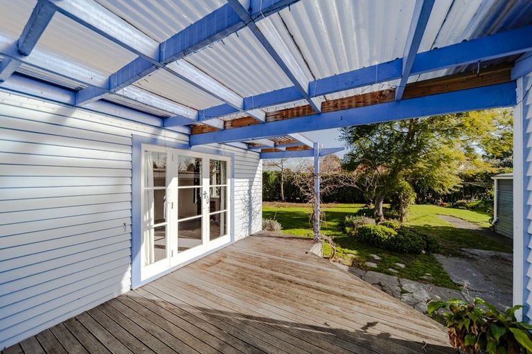 Photo of property in 27 Russell Road, Marewa, Napier, 4110