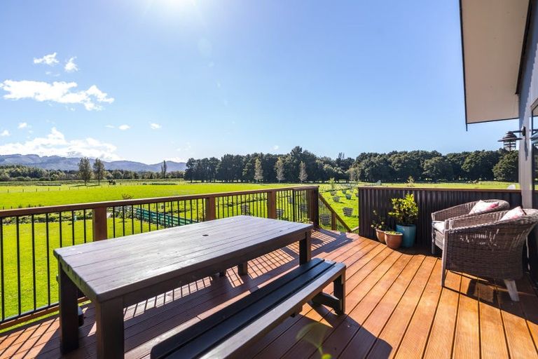 Photo of property in 50 Flax Cutter Lane, Woodside, Greytown, 5794