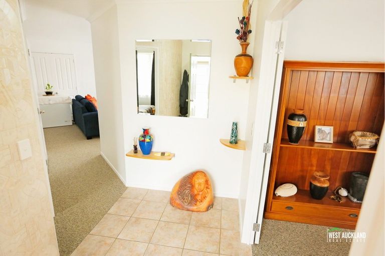 Photo of property in 9 Swanson Oaks, Swanson, Auckland, 0612