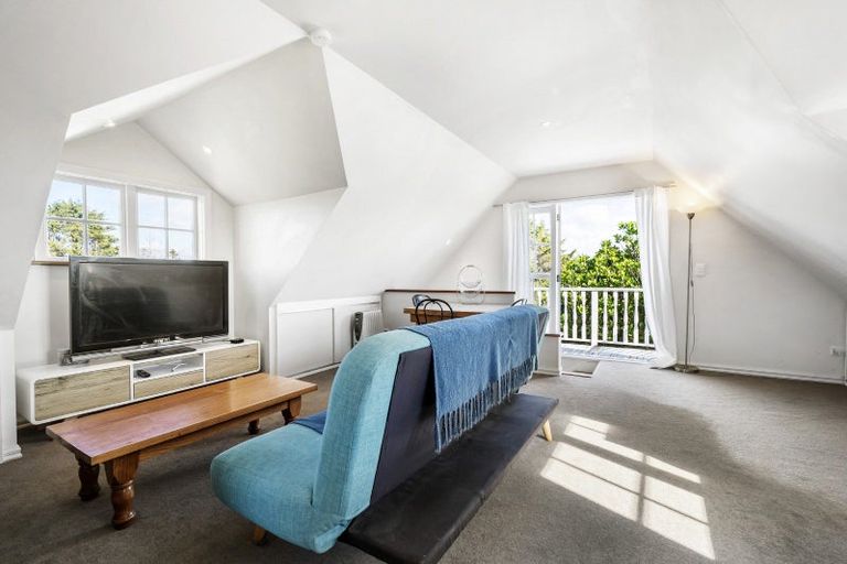 Photo of property in 1274 East Coast Road, Redvale, Albany, 0794