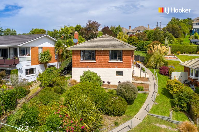 Photo of property in 10 Riselaw Road, Calton Hill, Dunedin, 9012