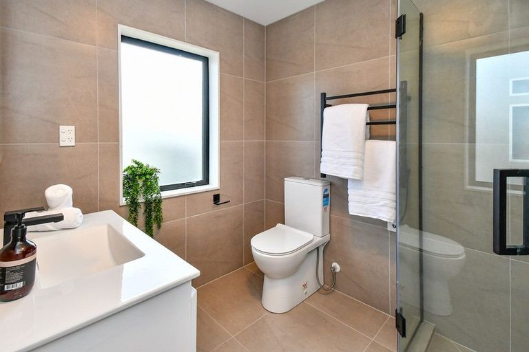 Photo of property in 23 Nola Dawn Avenue, Papakura, 2110