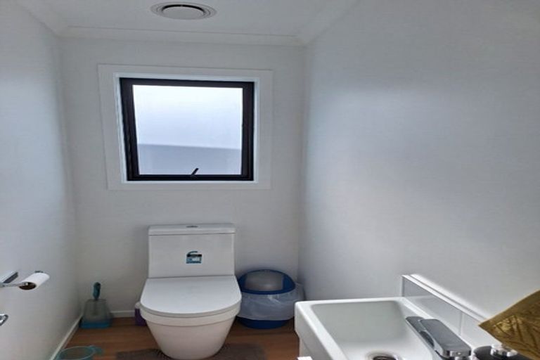 Photo of property in 6 Aston Crescent, Wallaceville, Upper Hutt, 5018