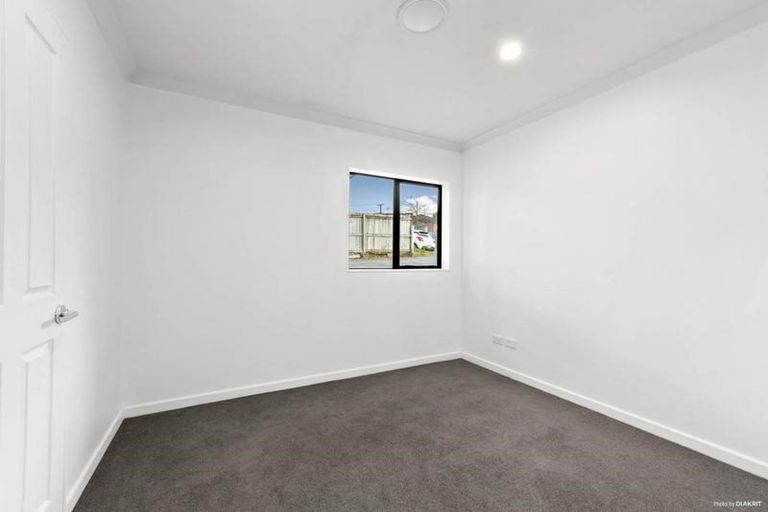 Photo of property in 5a Cartmel Avenue, Massey, Auckland, 0614