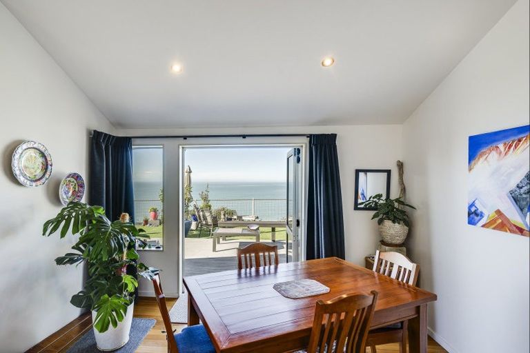 Photo of property in 130a Priestley Terrace, Bluff Hill, Napier, 4110