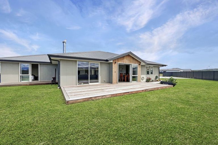 Photo of property in 7 Aoraki Crescent, Twizel, 7901