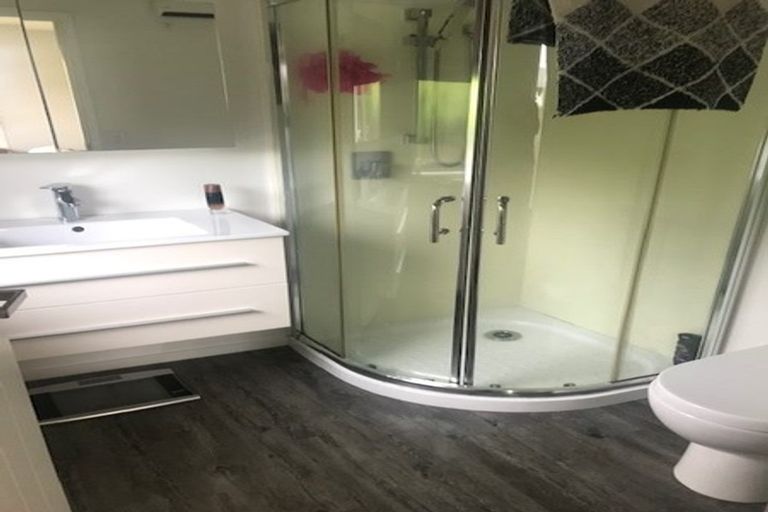 Photo of property in 27 Handley Crescent, Wigram, Christchurch, 8042