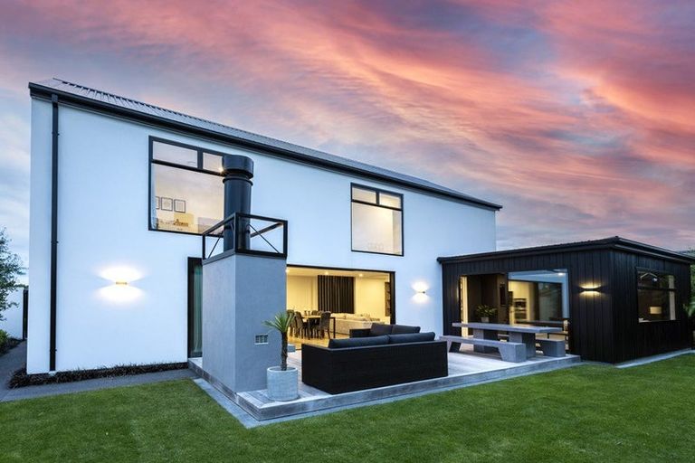 Photo of property in 42 Grayshott Avenue, Casebrook, Christchurch, 8051