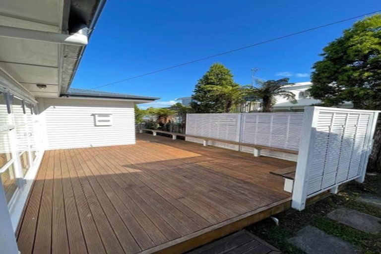 Photo of property in 19 Koromiko Street, New Lynn, Auckland, 0600