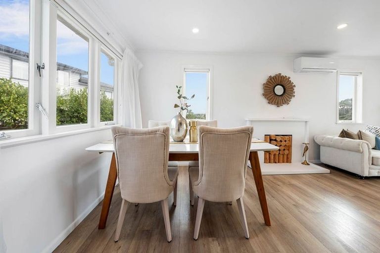 Photo of property in 2/18 Kenmure Avenue, Forrest Hill, Auckland, 0620