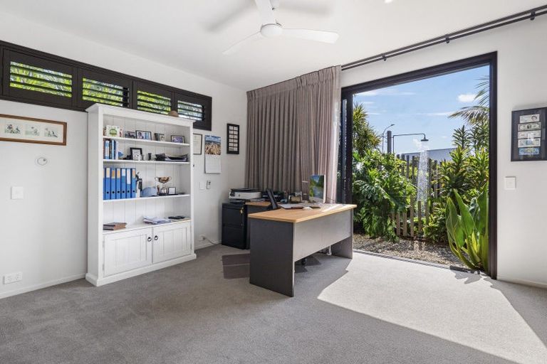 Photo of property in 563 Grenada Street, Papamoa Beach, Papamoa, 3118