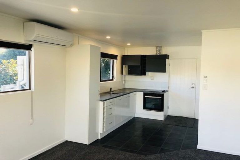 Photo of property in 1/43 Seaton Road, Murrays Bay, Auckland, 0630