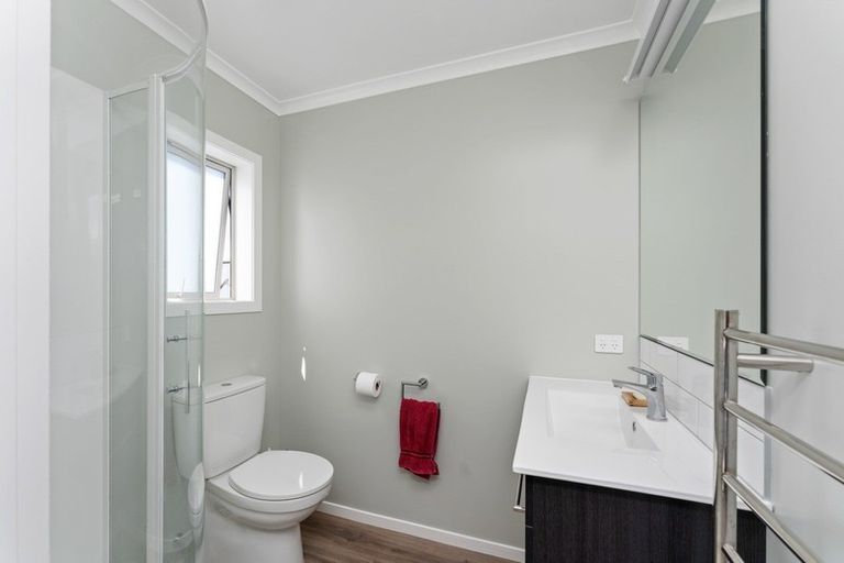 Photo of property in 5 Seagrass Place, Otaki Beach, Otaki, 5512