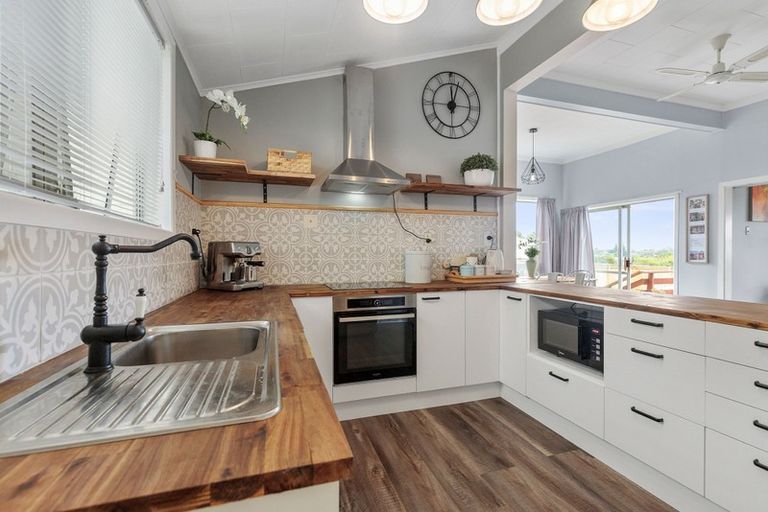 Photo of property in 28 Stirling Street, Te Aroha, 3320