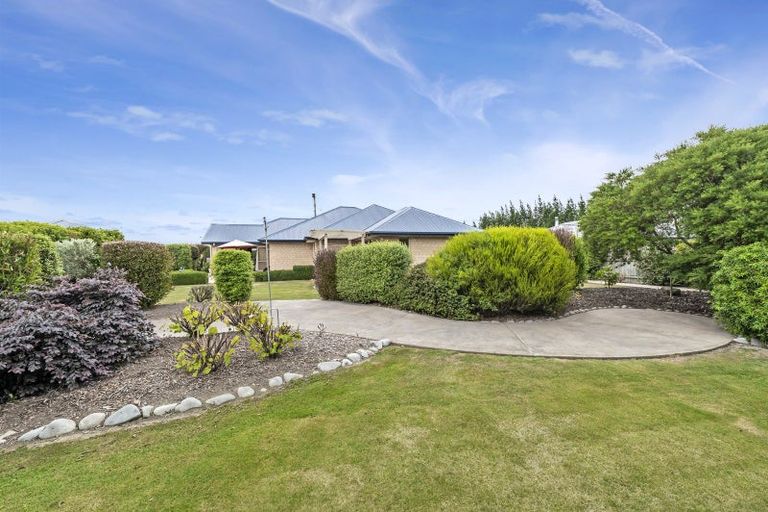 Photo of property in 72 Rotherham Drive, West Melton, 7618