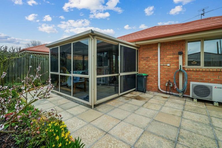 Photo of property in 3/117 Yaldhurst Road, Sockburn, Christchurch, 8042