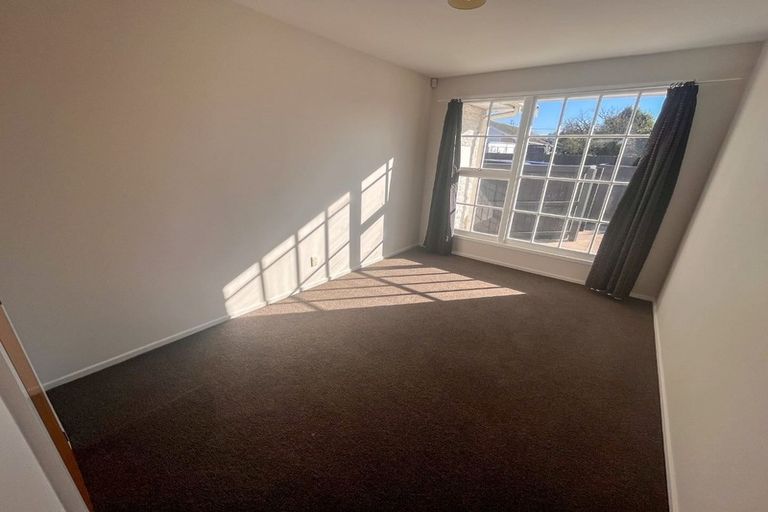 Photo of property in 2/468a Greers Road, Bishopdale, Christchurch, 8053