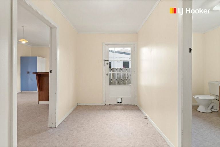Photo of property in 3 Osmond Street, South Dunedin, Dunedin, 9012