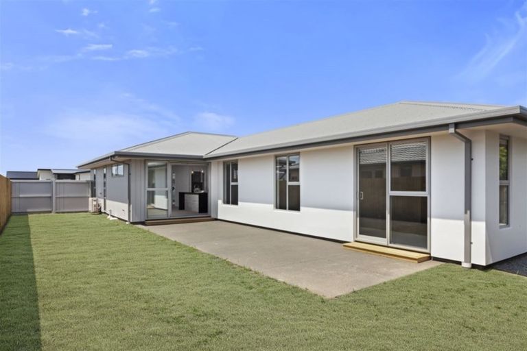 Photo of property in 25 Kingsbridge West, Burwood, Christchurch, 8083