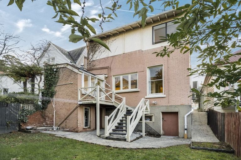 Photo of property in 81 Manor Place, Dunedin Central, Dunedin, 9016