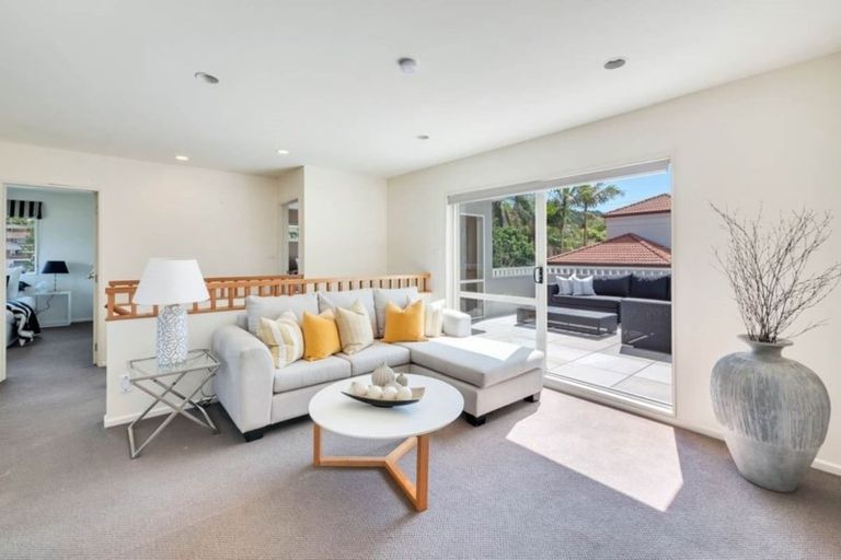 Photo of property in 2/41 Selwyn Crescent, Forrest Hill, Auckland, 0620