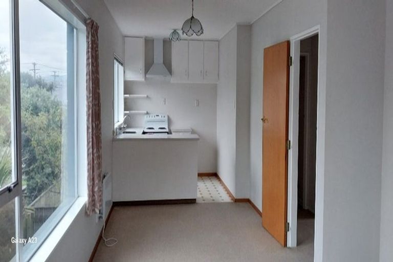 Photo of property in 8/218 Onepu Road, Lyall Bay, Wellington, 6022