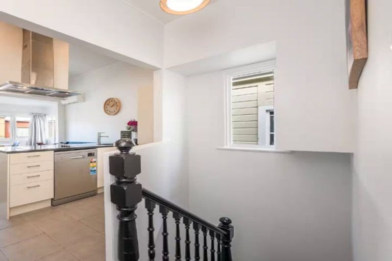 Photo of property in 178 Tasman Street, Mount Cook, Wellington, 6021