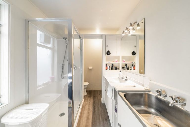 Photo of property in 61b Mortimer Terrace, Brooklyn, Wellington, 6021