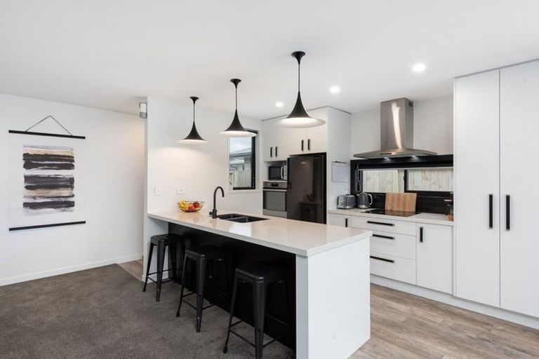 Photo of property in 11 Taioma Close, Papamoa, 3118