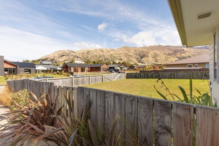 Photo of property in 40 West Meadows Drive, Wanaka, 9305