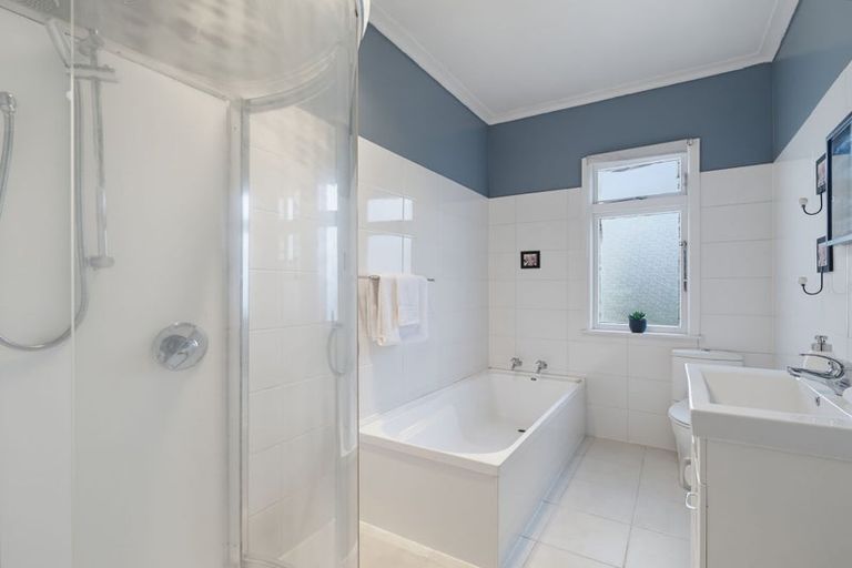 Photo of property in 1024 Beatty Street, Mayfair, Hastings, 4122