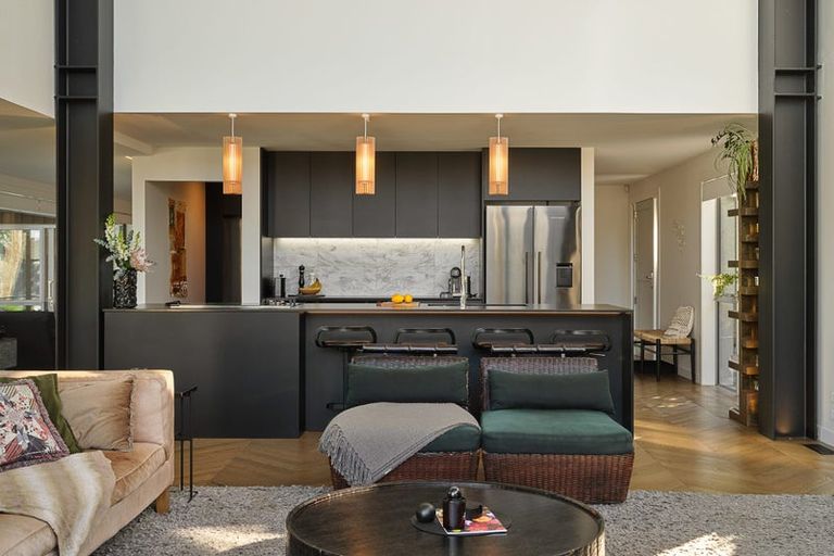Photo of property in 81 Hinemoa Street, Birkenhead, Auckland, 0626