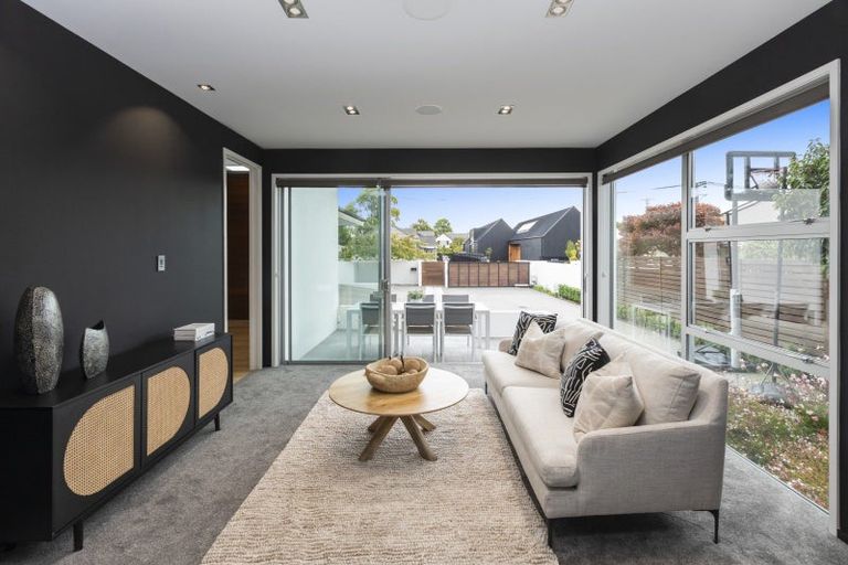 Photo of property in 20 Queens Avenue, Merivale, Christchurch, 8014