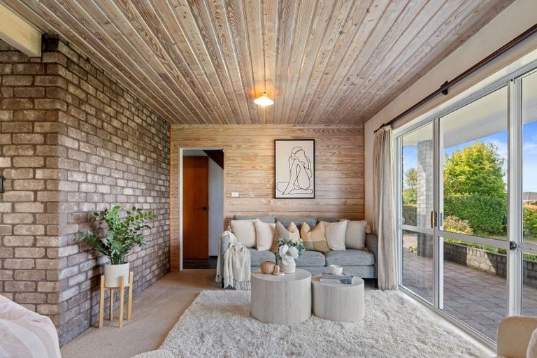 Photo of property in 2 Judith Place, Owhata, Rotorua, 3010