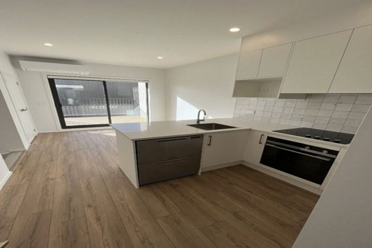 Photo of property in 35/28 Westgate Drive, Westgate, Auckland, 0614