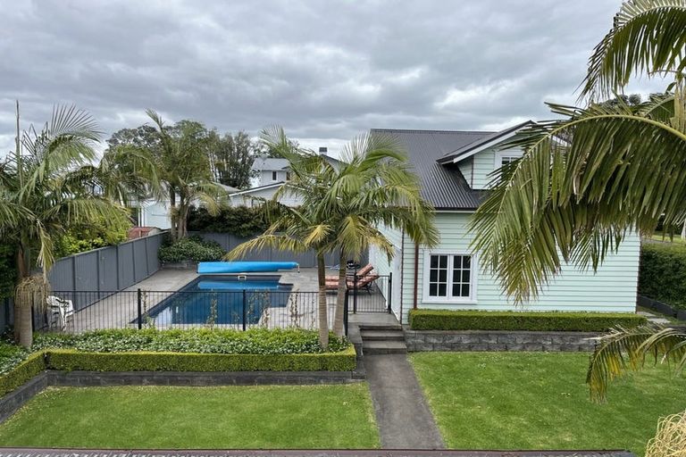 Photo of property in 1 Douglas Avenue, Mount Albert, Auckland, 1025