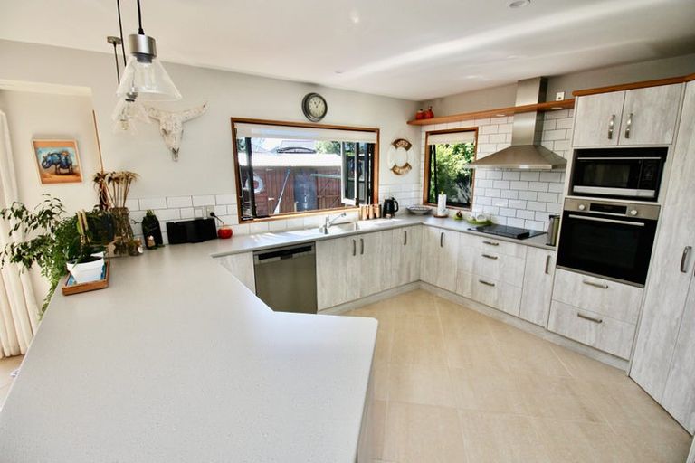 Photo of property in 16 Protea Crescent, Whitianga, 3510