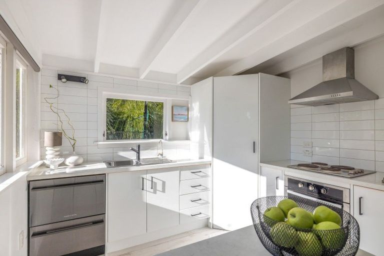 Photo of property in 72 Wharf Road, Ostend, Waiheke Island, 1081