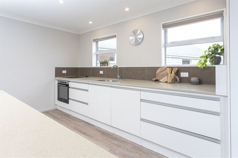 Photo of property in 33 Forest Drive, Parklands, Christchurch, 8083