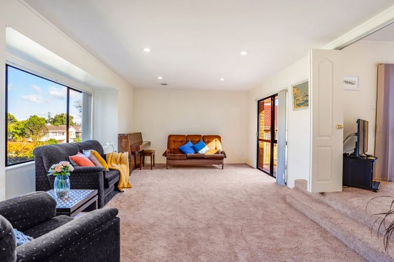 Photo of property in 38 Simmental Crescent, Somerville, Auckland, 2014
