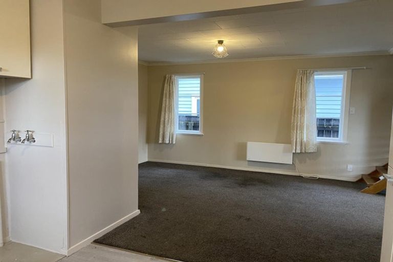 Photo of property in 79a Martin Street, Wallaceville, Upper Hutt, 5018