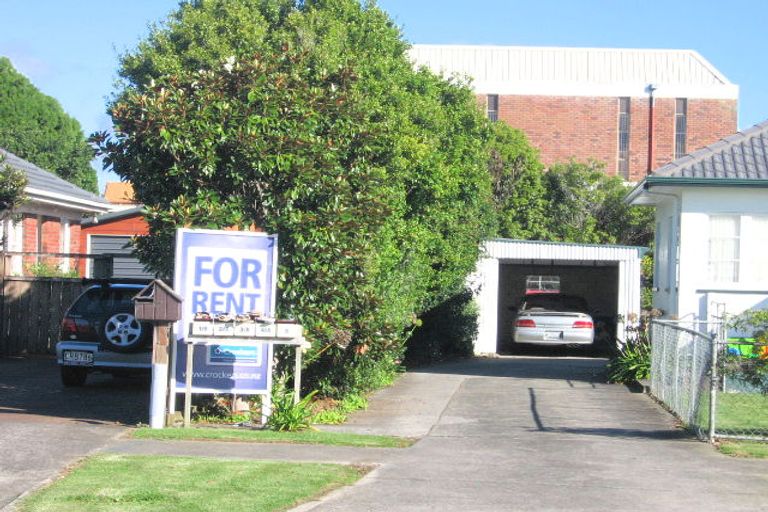 Photo of property in 5 Paton Avenue, Papatoetoe, Auckland, 2025