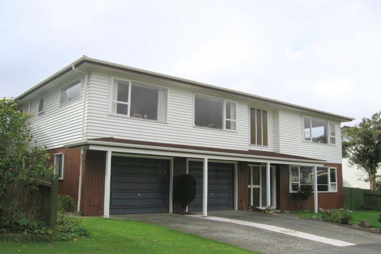 Photo of property in 11 Peterhouse Street, Tawa, Wellington, 5028