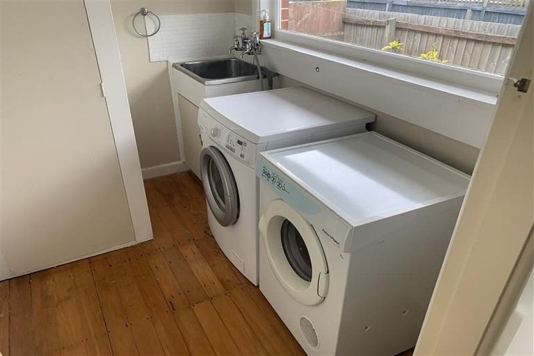 Photo of property in 1/378 Memorial Avenue, Burnside, Christchurch, 8053