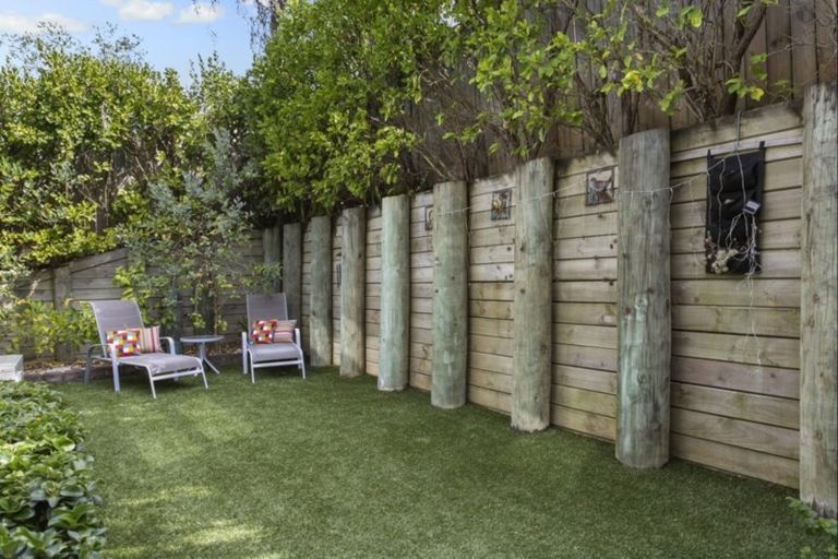 Photo of property in Wilk Heights, 8/8 Wilk Lane, Browns Bay, Auckland, 0630