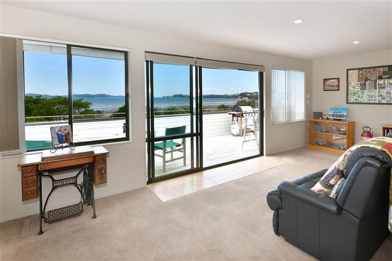 Photo of property in 31 Tamatea Drive, Snells Beach, 0920