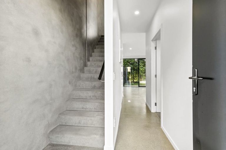 Photo of property in 15 Te Ara O Paetutu, Petone, Lower Hutt, 5012