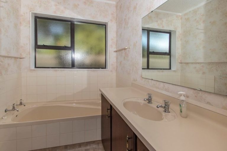 Photo of property in 2/64 Guppy Road, Greenmeadows, Napier, 4112