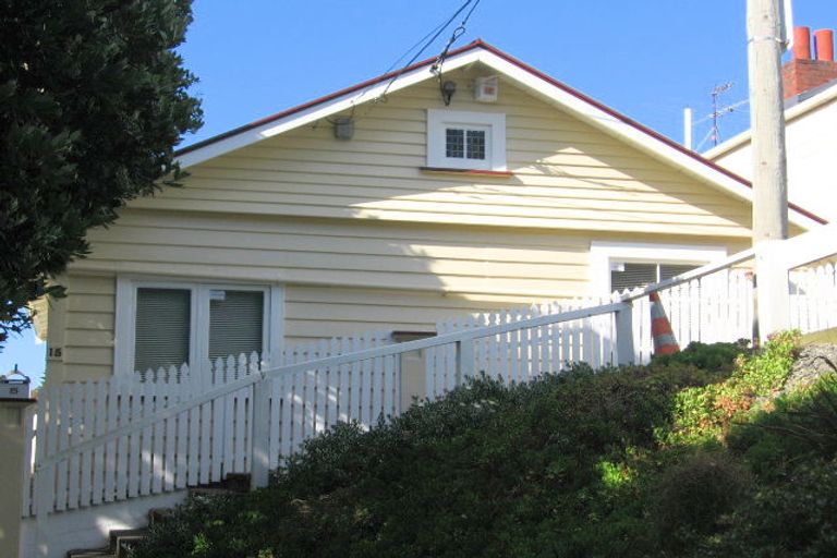 Photo of property in 15 Douglas Street, Mount Cook, Wellington, 6021